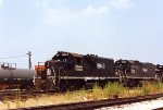 IC GP10 #8043 - Illlinois Central